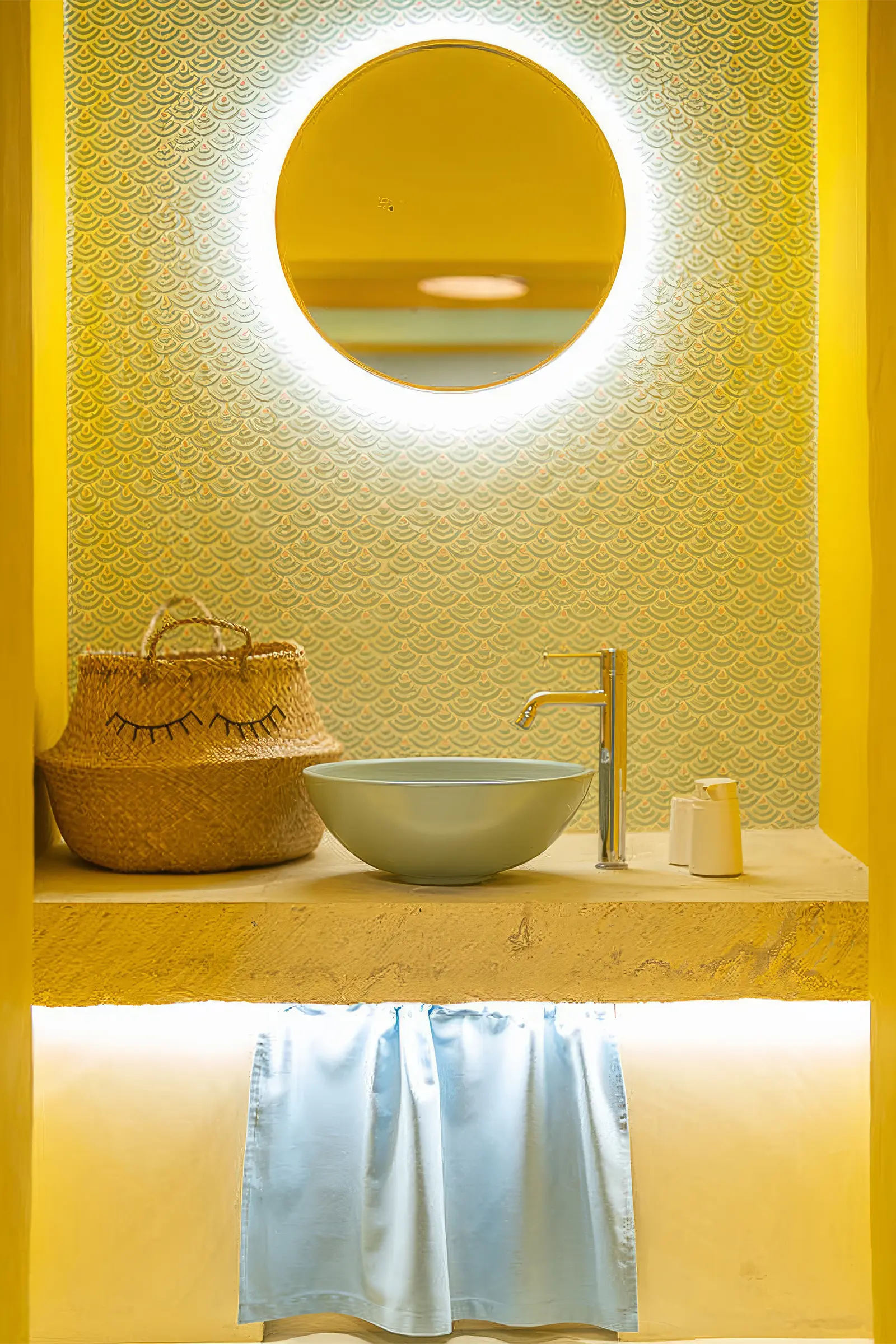 Canudis Apartments, Burning Pride, bathroom